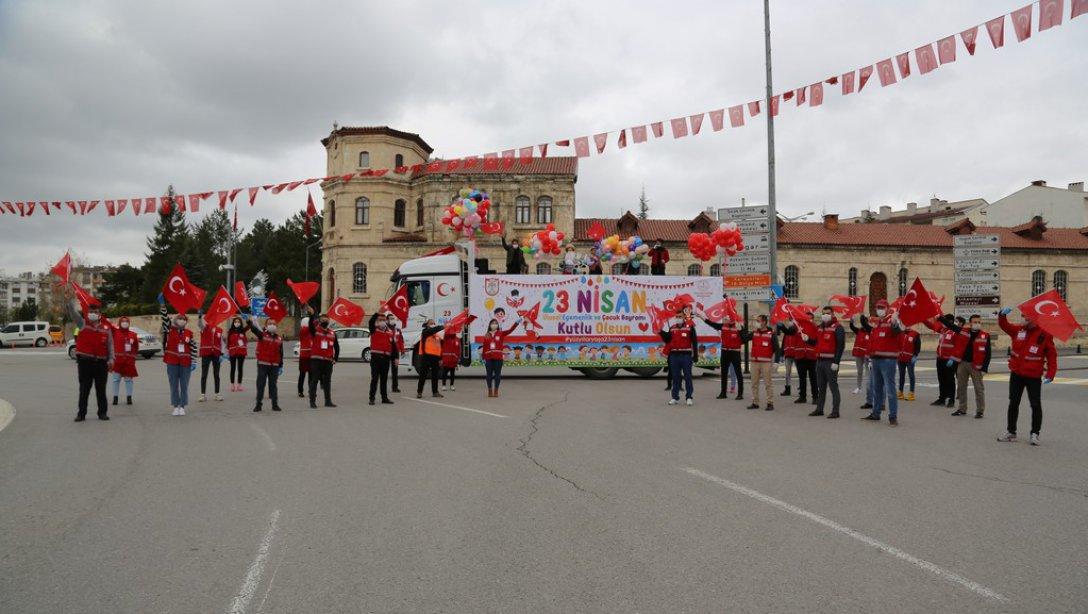 Sivas'ta 23 Nisan Ulusal Egemenlik ve Çocuk Bayramı Gönüllü Öğretmenlerimizin de Görev Aldığı Vefa Sosyal Destek Gruplarının Etkinliği İle Kutlandı.