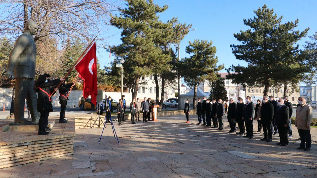 24 Kasım Öğretmenler Günü Dolayısıyla Atatürk Anıtında Tören Düzenlendi.